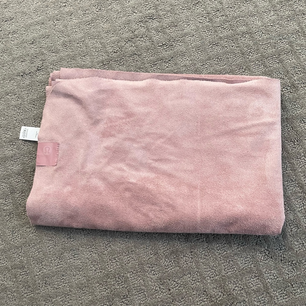 Lululemon yoga towel